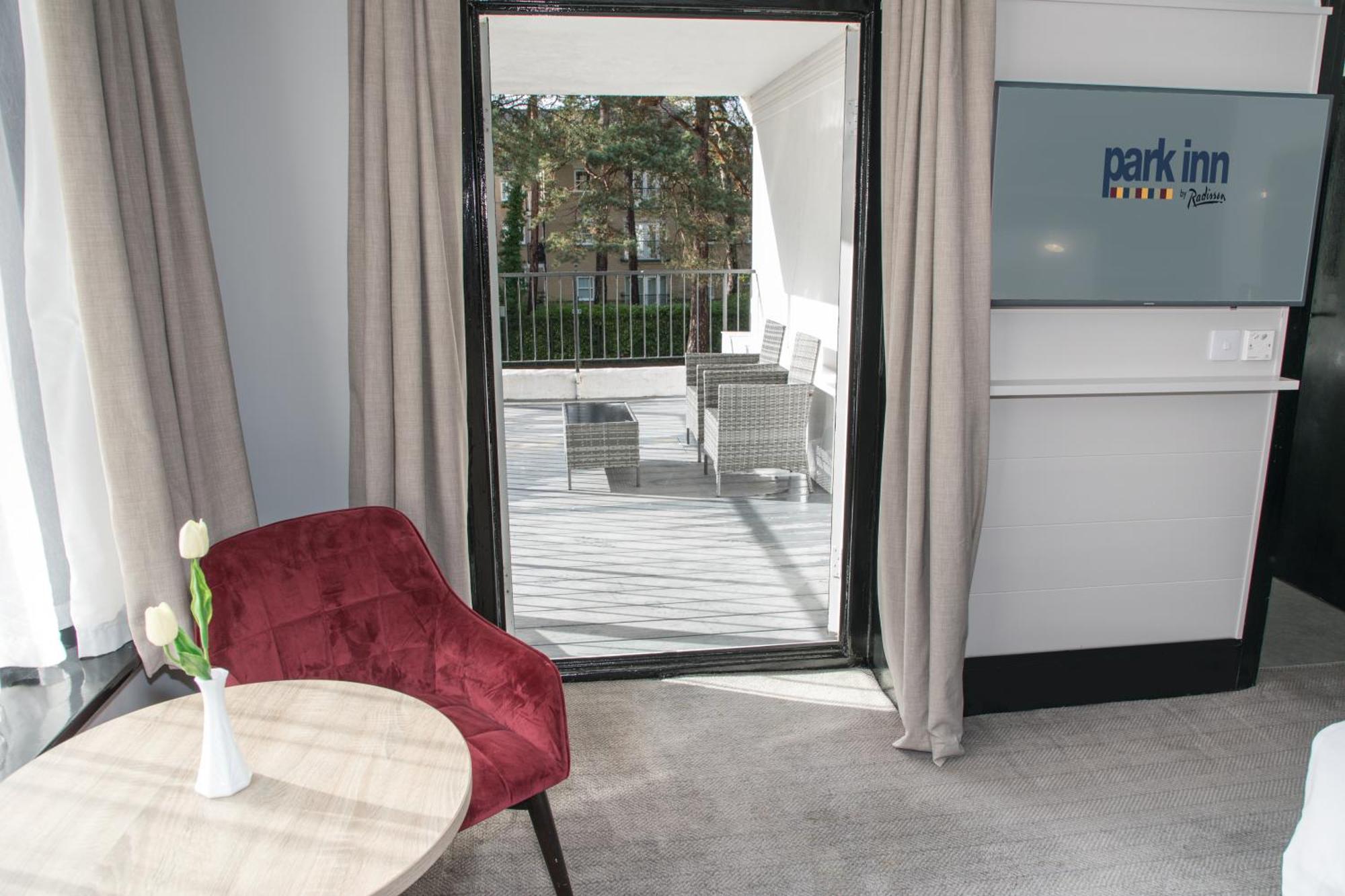 Park Inn By Radisson Bournemouth Esterno foto