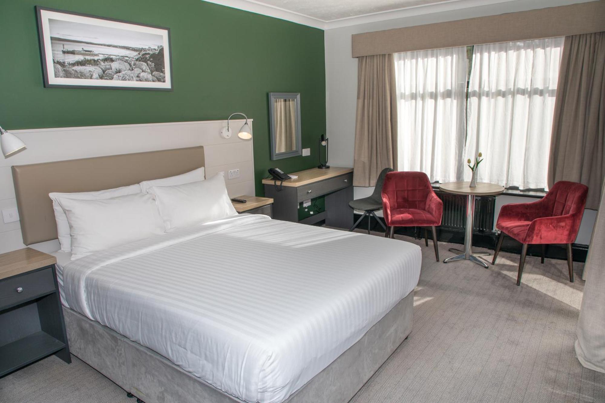 Park Inn By Radisson Bournemouth Esterno foto