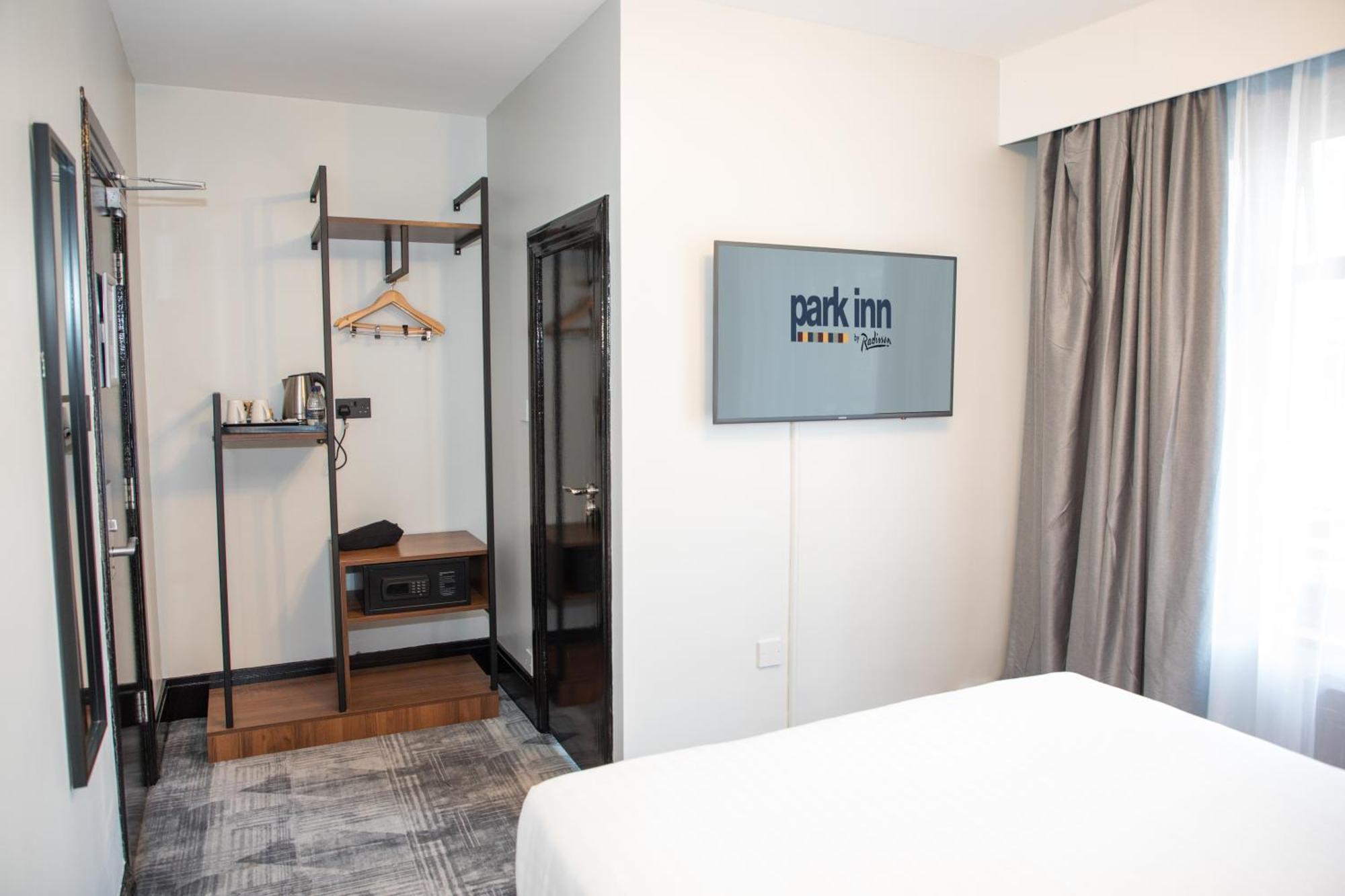 Park Inn By Radisson Bournemouth Esterno foto