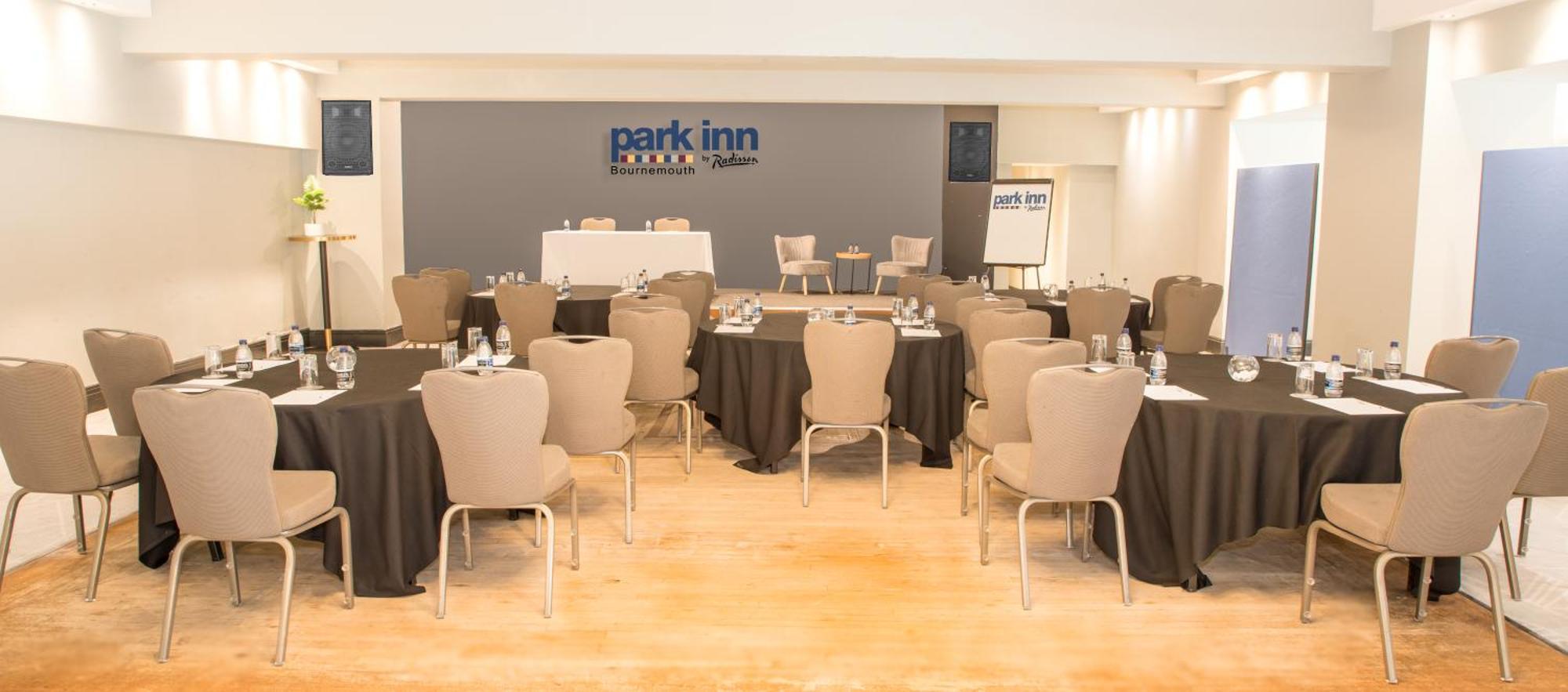 Park Inn By Radisson Bournemouth Esterno foto
